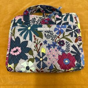 Vera Bradley Multicolor Floral hanging organizer